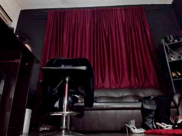 MissPuffyllove webcam