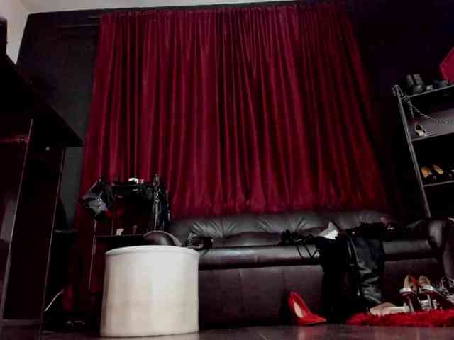 MissPuffyllove webcam