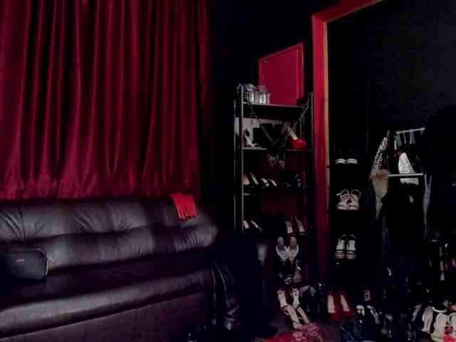 MissPuffyllove webcam