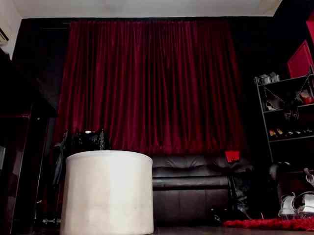 MissPuffyllove webcam