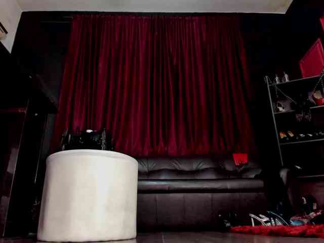 MissPuffyllove webcam