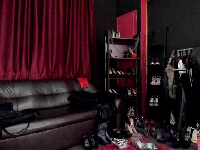 MissPuffyllove webcam