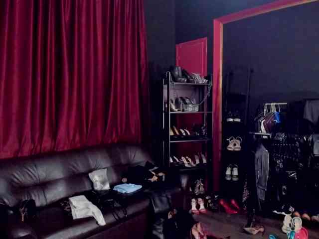 MissPuffyllove webcam