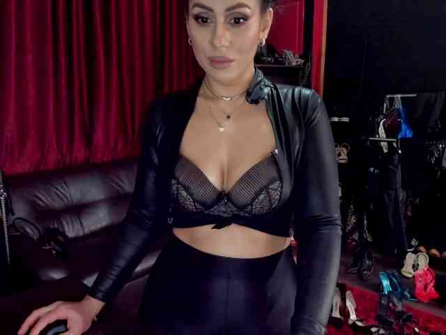 MissPuffyllove webcam