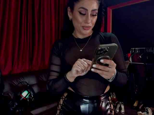MissPuffyllove webcam