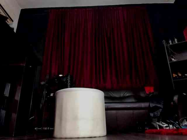 MissPuffyllove webcam