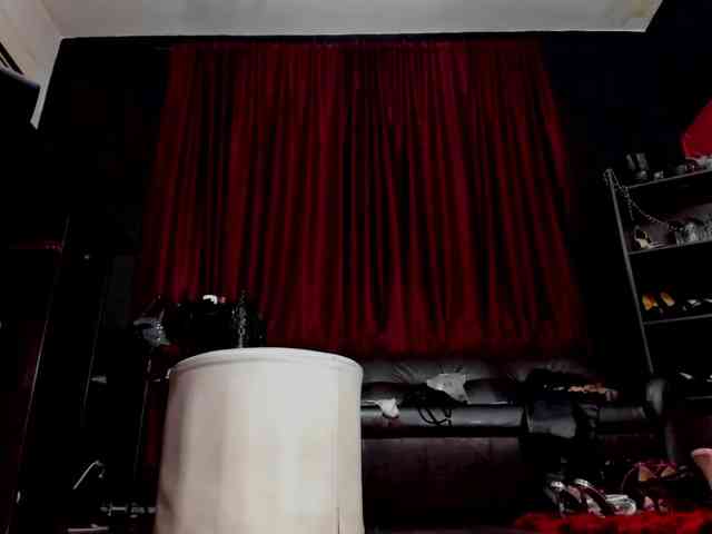 MissPuffyllove webcam