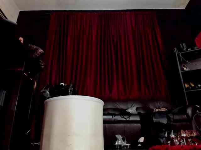 MissPuffyllove webcam