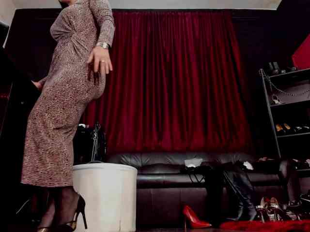 MissPuffyllove webcam