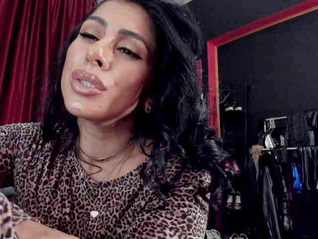 MissPuffyllove webcam
