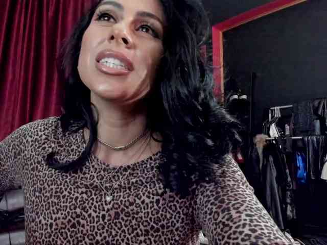 MissPuffyllove webcam