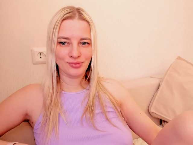 Sashanew77's BongaCams show and profile