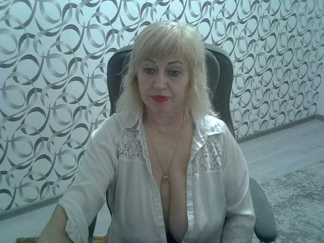 helen88888's BongaCams show and profile
