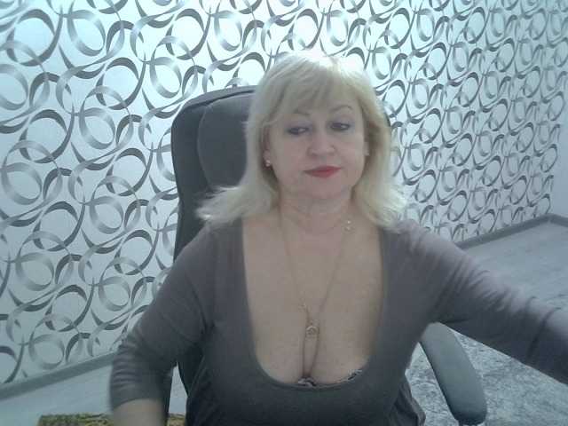 helen88888's BongaCams show and profile