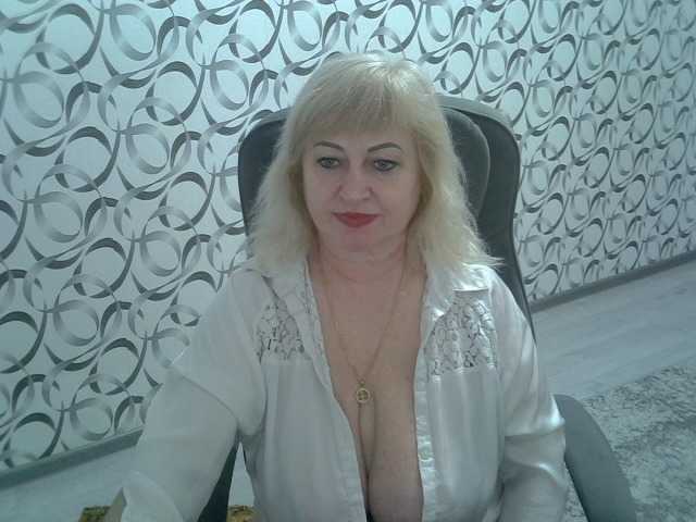 helen88888's BongaCams show and profile