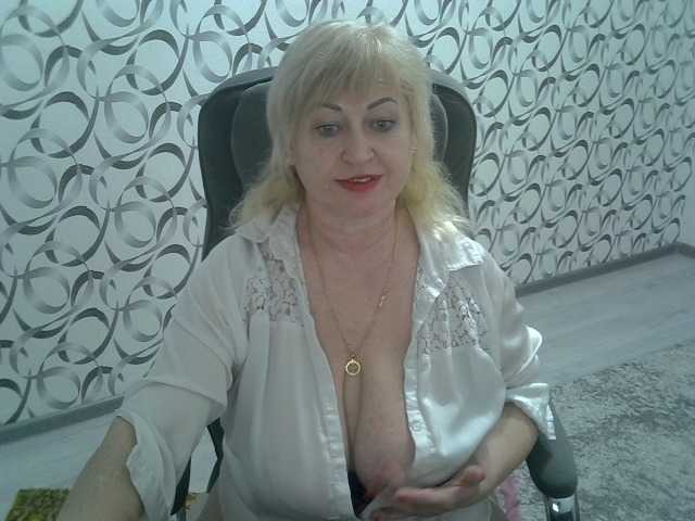 helen88888's BongaCams show and profile