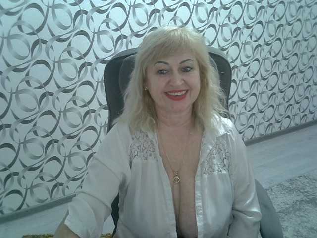 helen88888's BongaCams show and profile