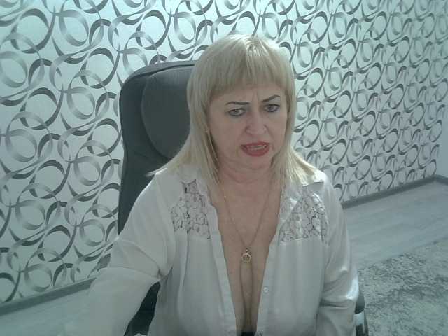 helen88888's BongaCams show and profile