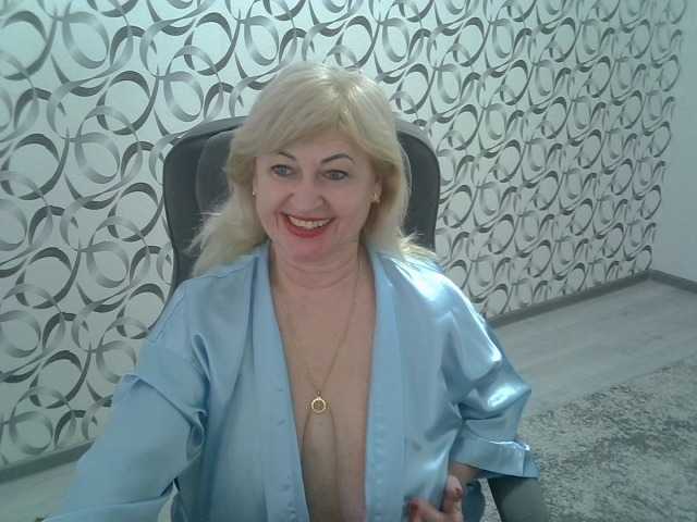 helen88888's BongaCams show and profile