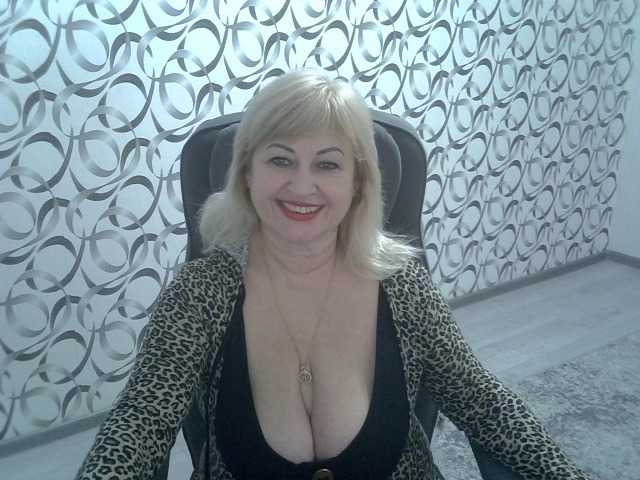 helen88888's BongaCams show and profile