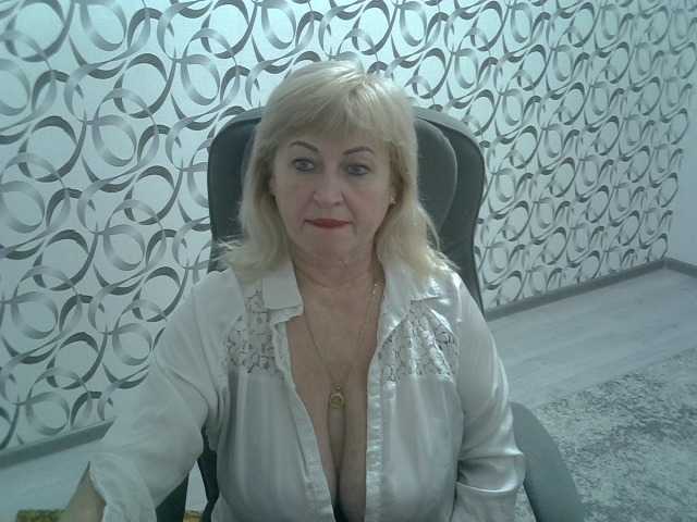 helen88888's BongaCams show and profile