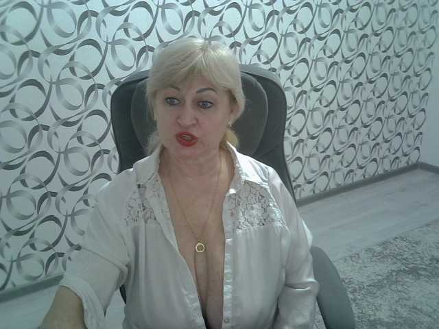 helen88888's BongaCams show and profile