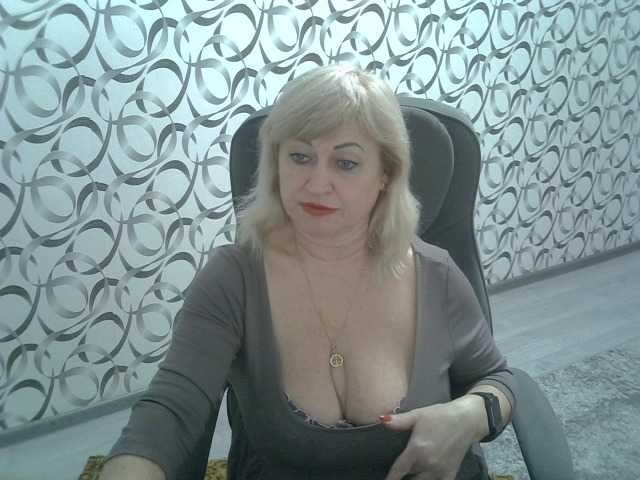 helen88888's BongaCams show and profile