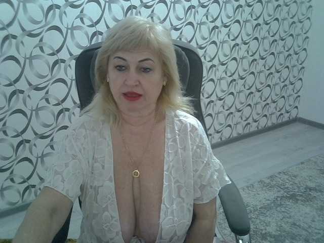 helen88888's BongaCams show and profile