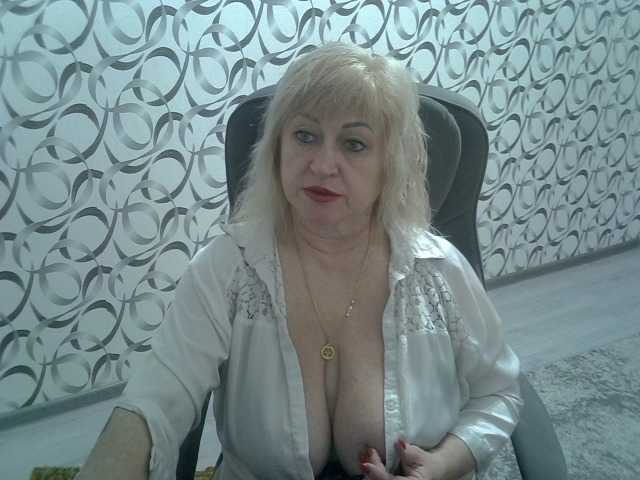 helen88888's BongaCams show and profile