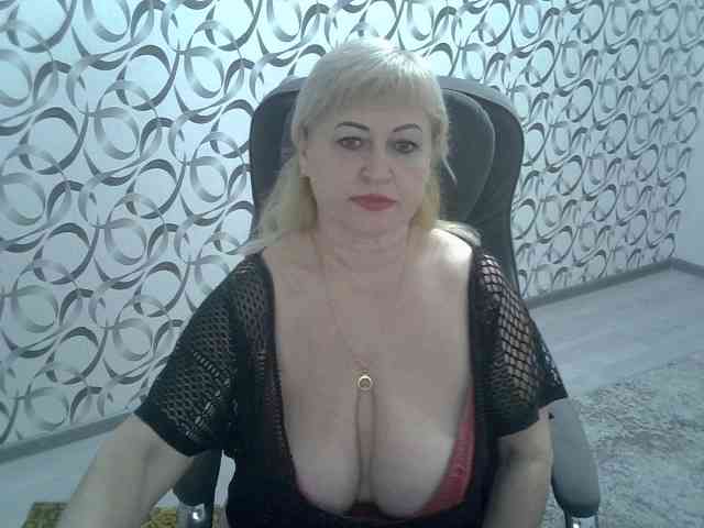 helen88888 Live Webcam on BongaCams