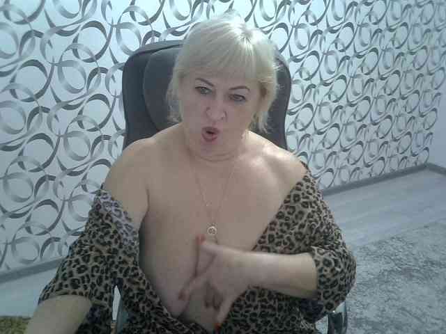 helen88888 Live Webcam on BongaCams