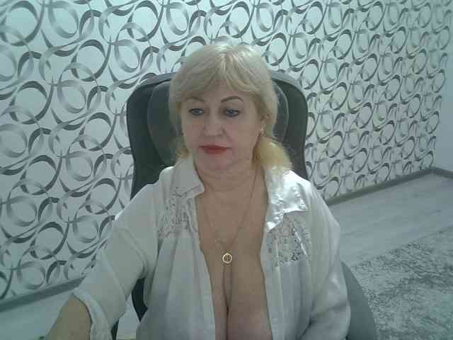helen88888 Live Webcam on BongaCams