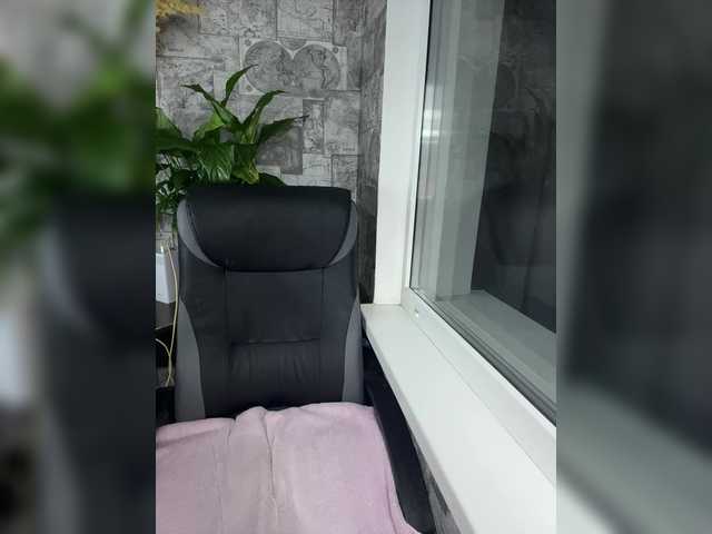 Madelynn's BongaCams show and profile