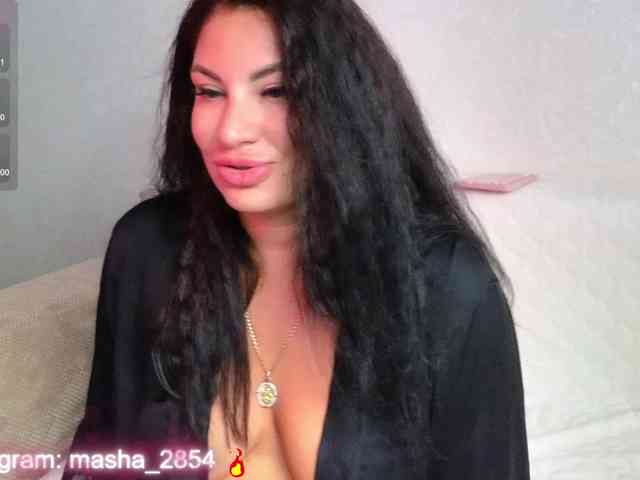 hot striptease Madelynn