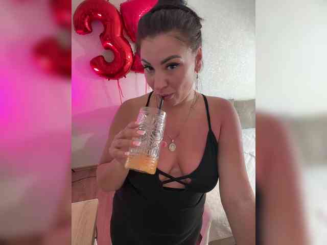 Madelynn Live Webcam on BongaCams