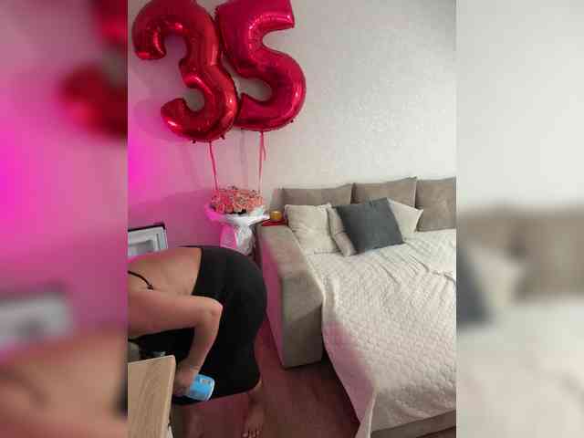 voyeur live Madelynn