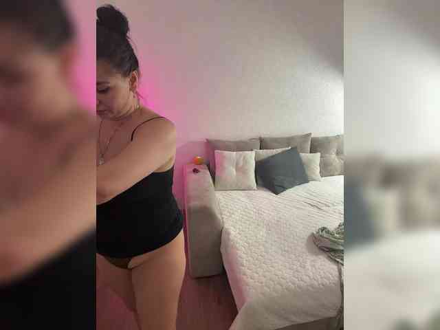 webcam live porno Madelynn
