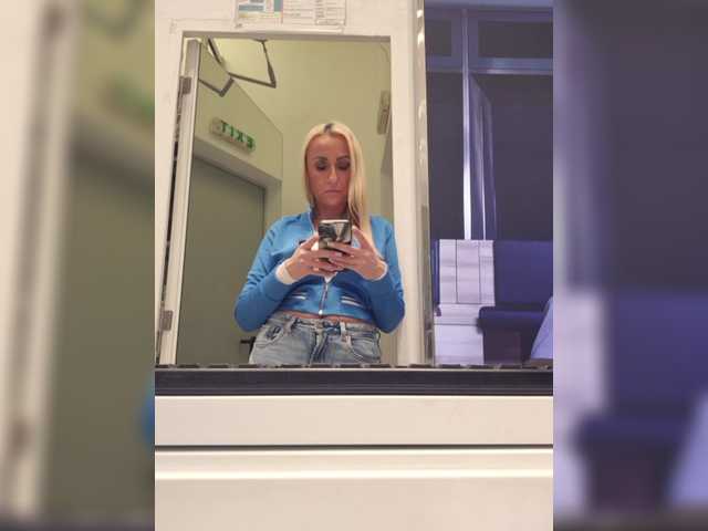 DeviousAngel's BongaCams show and profile