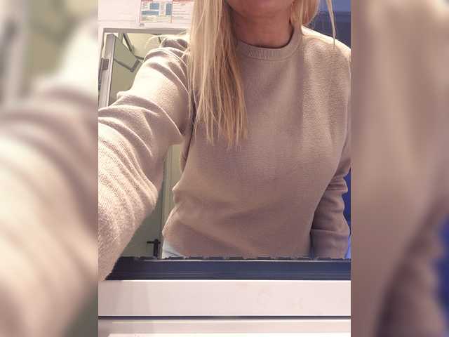 DeviousAngel's BongaCams show and profile