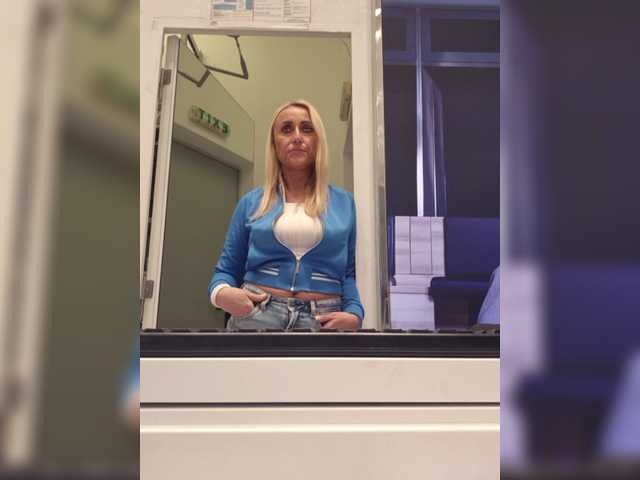 DeviousAngel's BongaCams show and profile