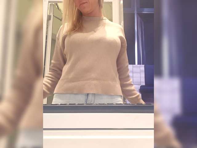 DeviousAngel's BongaCams show and profile