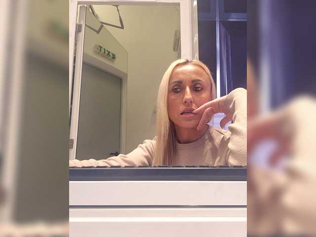 DeviousAngel's BongaCams show and profile