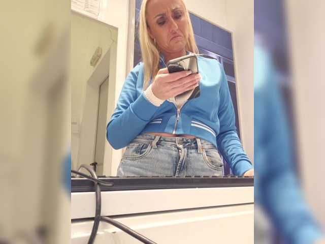 DeviousAngel's BongaCams show and profile