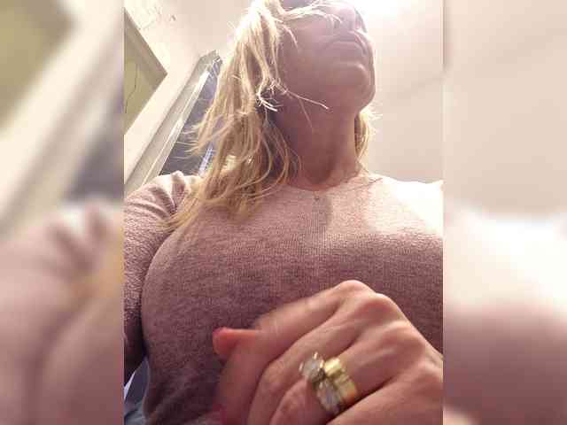 online nude chat DeviousAngel