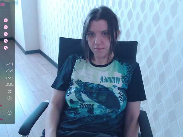 RennaHart's BongaCams show and profile