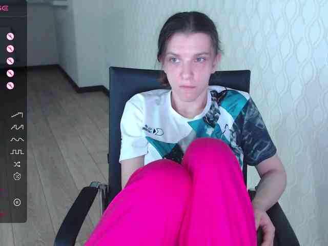 LOVERenna webcam