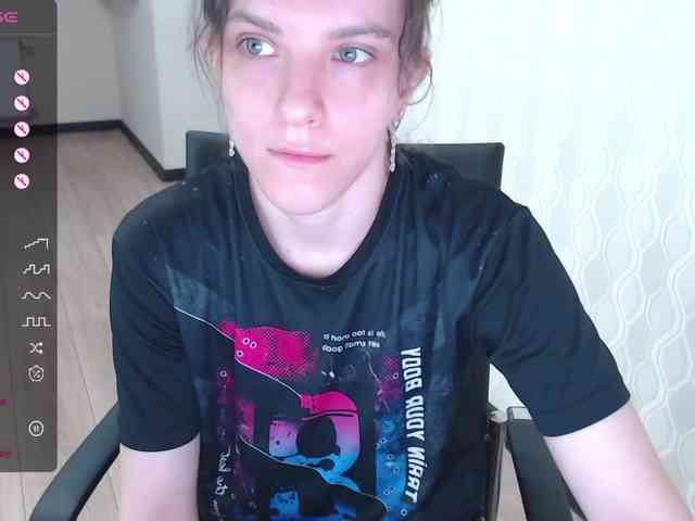 LOVERenna webcam