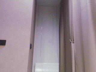 Va-len-cia Porn Show