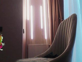 Va-len-cia Porn Show