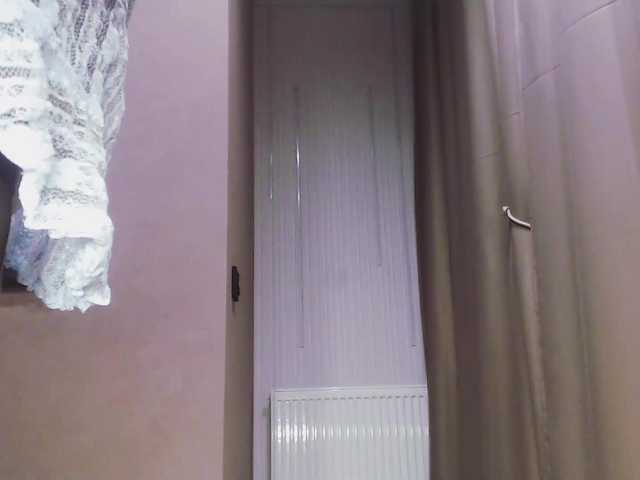 Va-len-cia's BongaCams show and profile